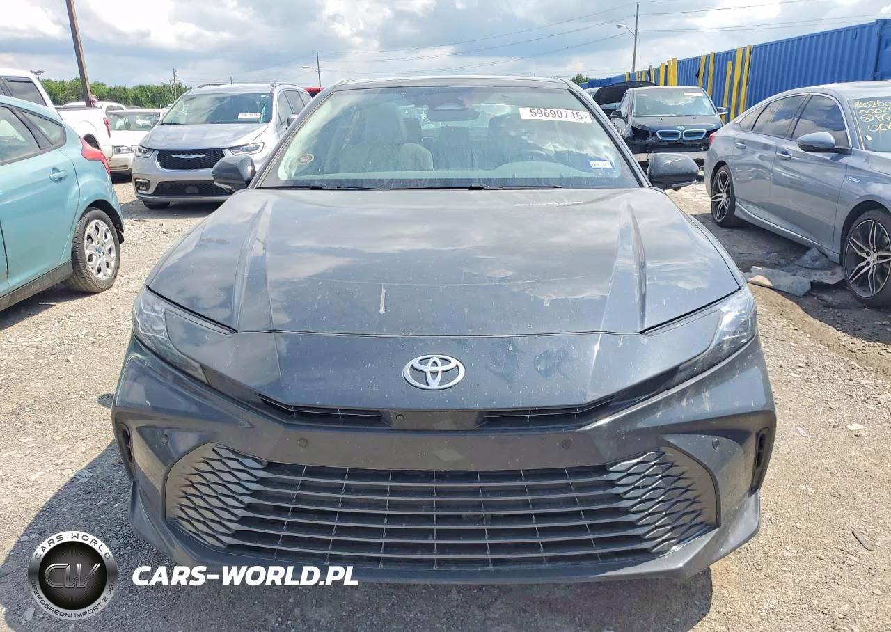 2026 Toyota Camry Xle VIN:4T1DBADK8TU555090 - 5
