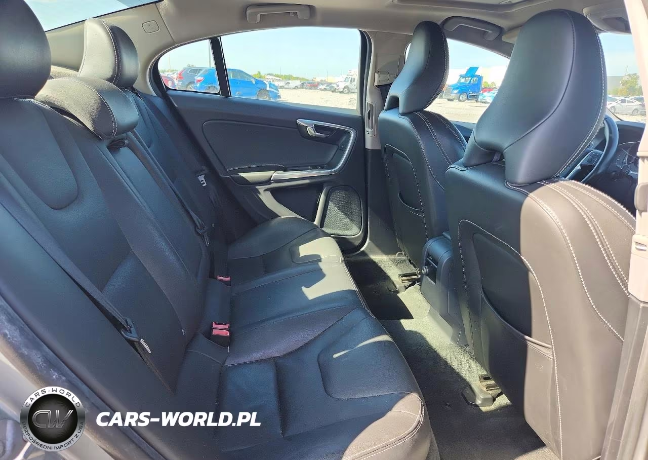 2017 Volvo S60 VIN:YV126MFL4H2431418 - 10