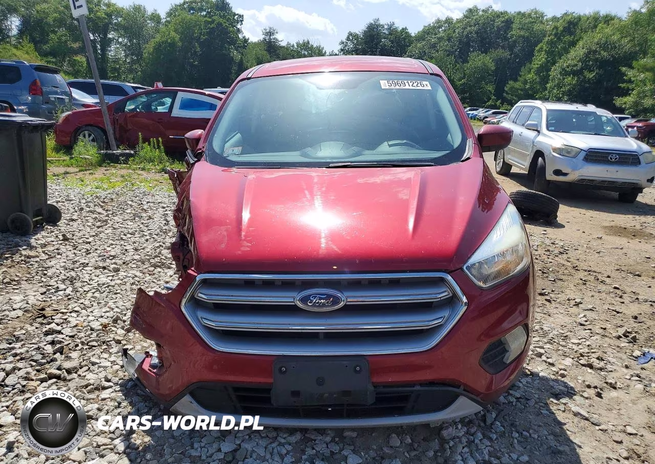 2017 Ford Escape Se VIN:1FMCU9GD0HUB58384 - 5