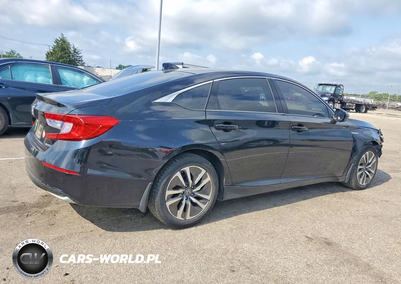 2018 Honda Accord Hybrid VIN:1HGCV3F19JA001502 - 3