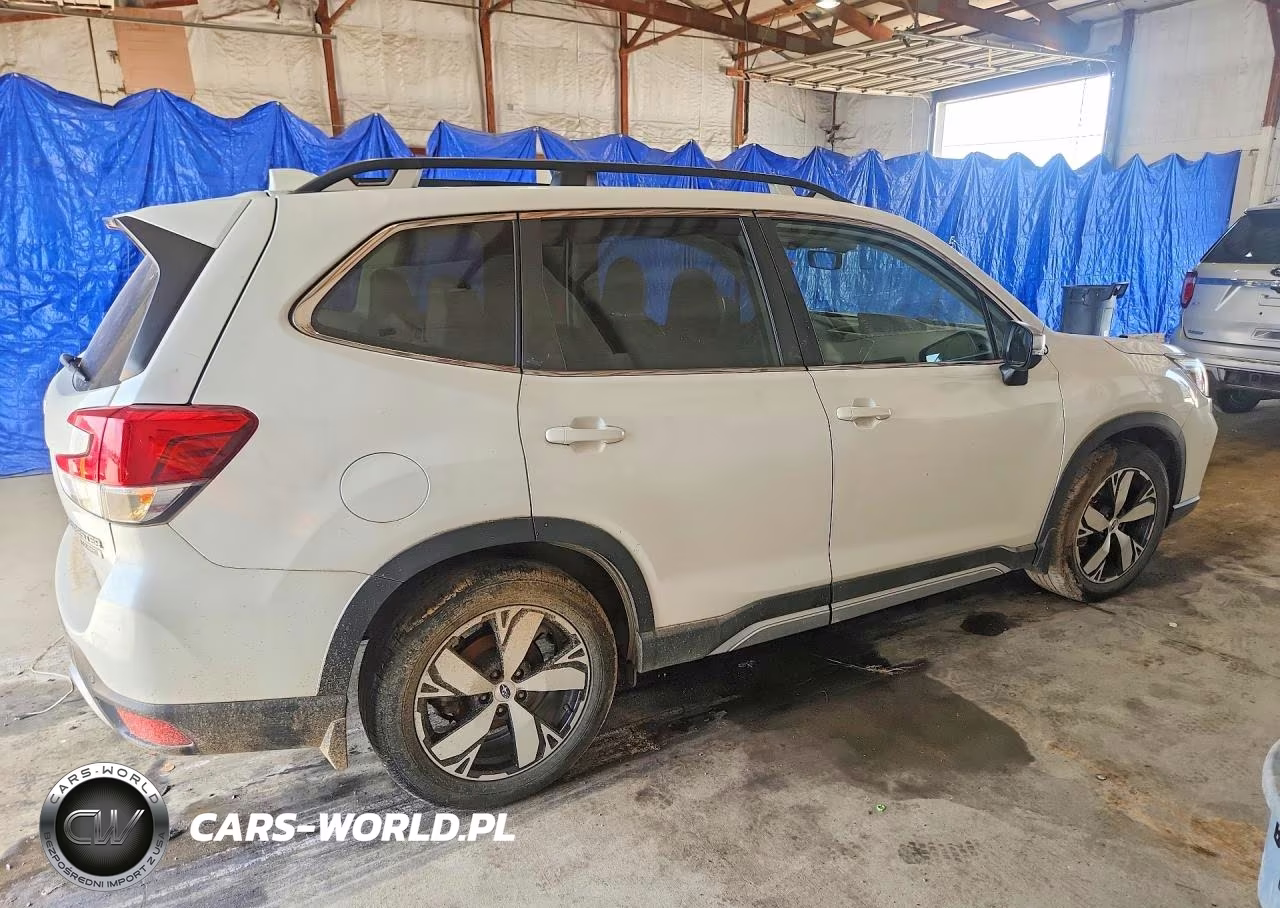 2021 Subaru Forester Touring VIN:JF2SKAXC9MH409874 - 3