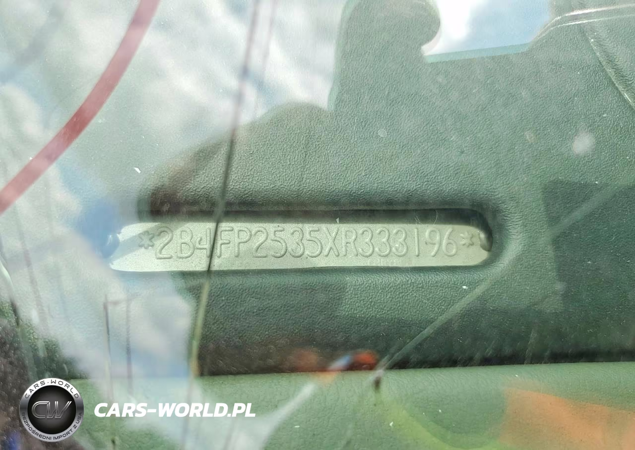 1999 Dodge Caravan VIN:2B4FP2535XR333196 - 13