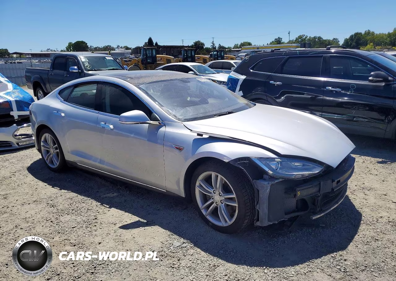 2013 Tesla Model S VIN:5YJSA1CN5DFP07170 - 4
