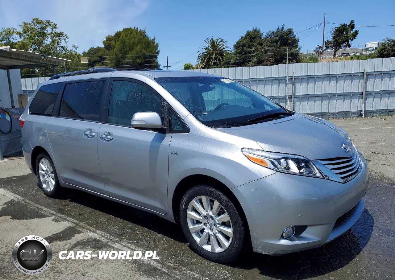2017 Toyota Sienna Limited Premium 7-Passenger VIN:5TDDZ3DCXHS186152 - 4