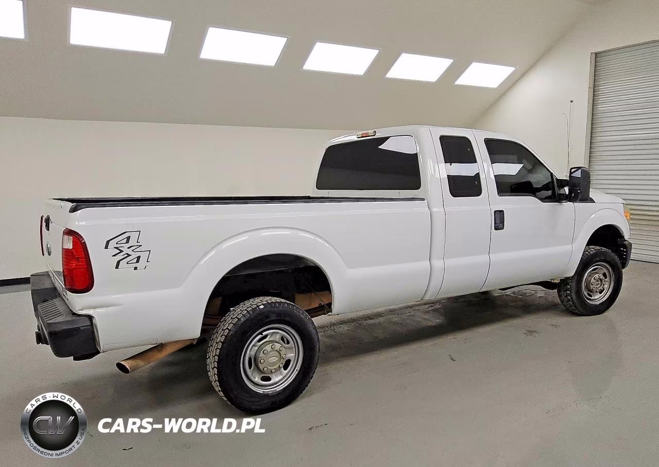 2015 Ford F250 Super Duty VIN:1FT7X2B68FEB23810 - 3