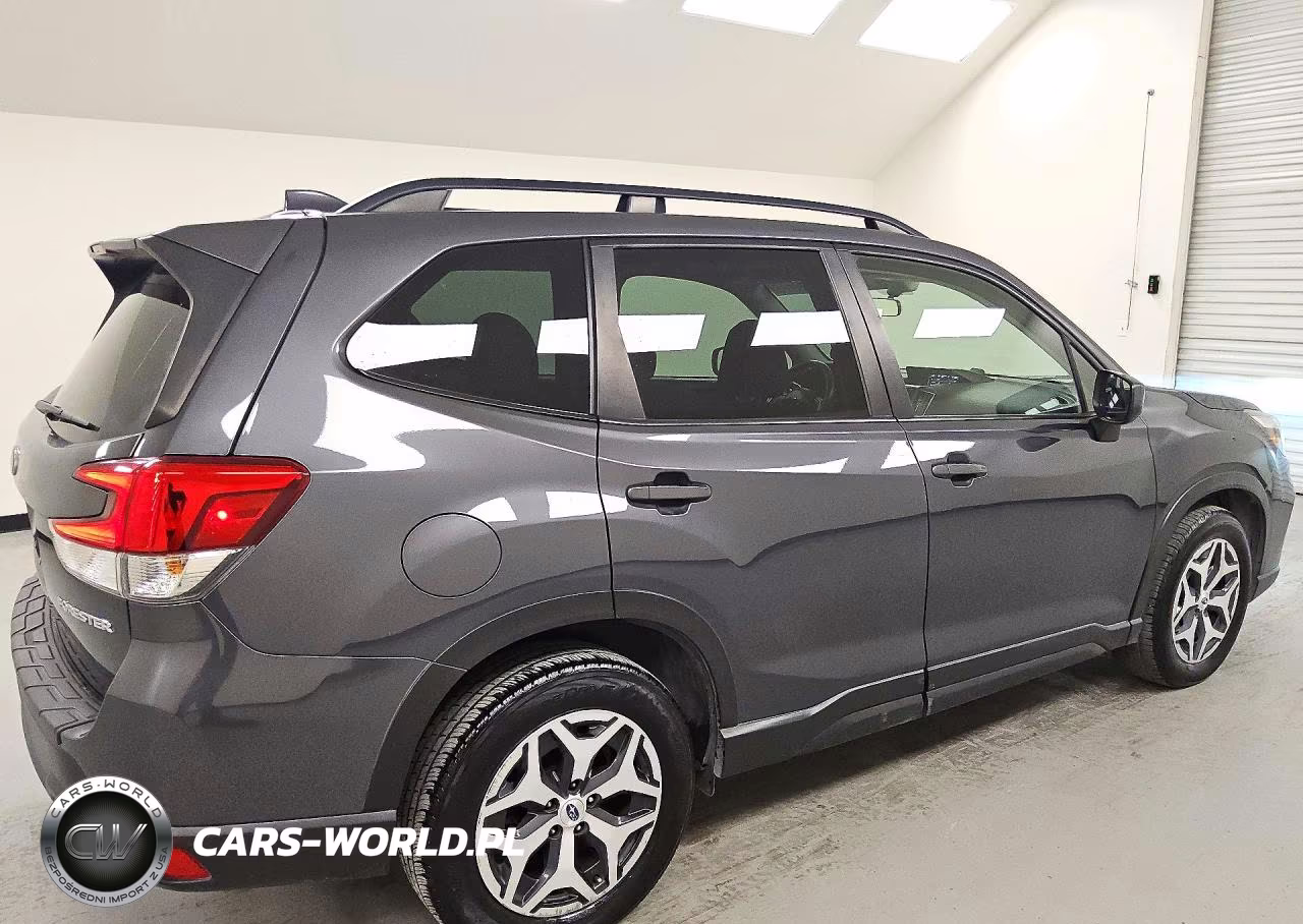 2021 Subaru Forester Premium VIN:JF2SKAJC0MH516241 - 3