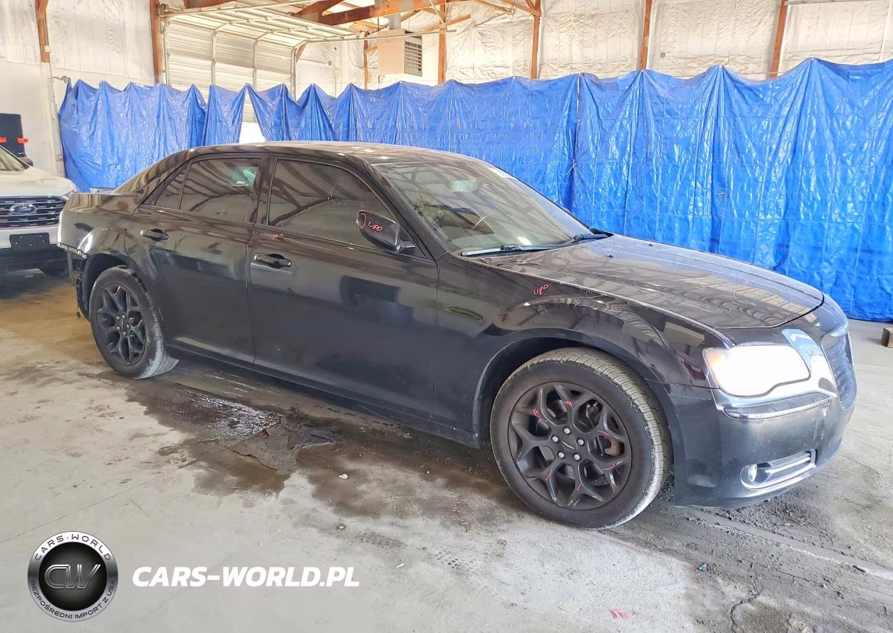 2014 Chrysler 300 S VIN:2C3CCAGG6EH384323 - 4