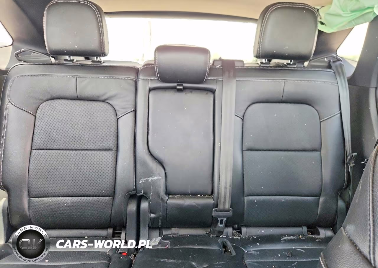 2020 Ford Escape Titanium VIN:1FMCU0DZ7LUC37278 - 10