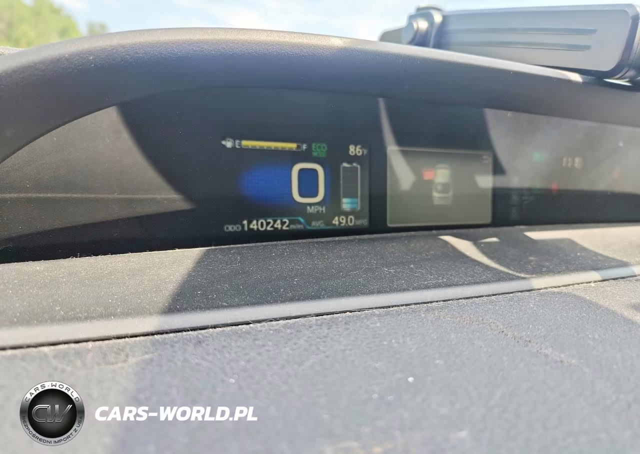 2017 Toyota Prius Two VIN:JTDKBRFU1H3029292 - 9