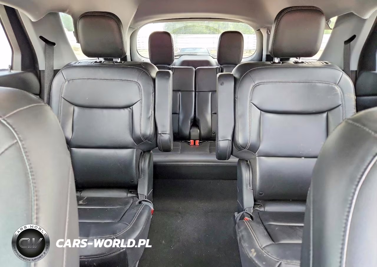 2022 Ford Explorer Xlt VIN:1FMSK7DH3NGB44745 - 10