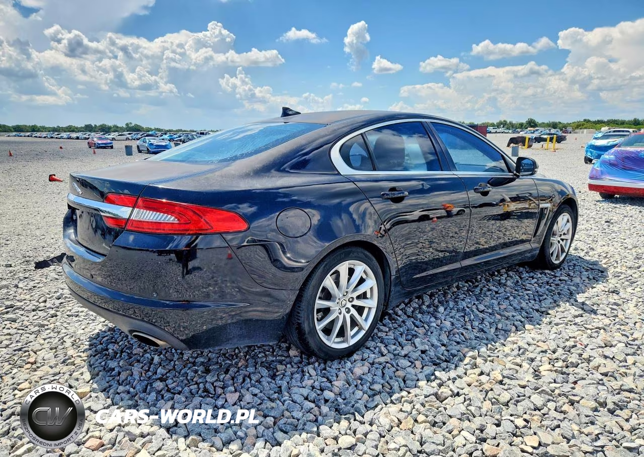2013 Jaguar Xf VIN:SAJWA0ES6DPU00757 - 3