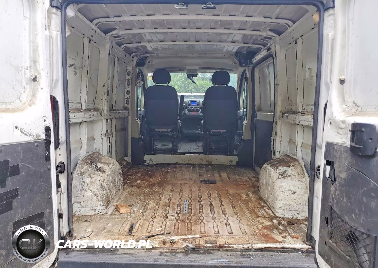 2016 Ram Promaster 1500 Delivery Van VIN:3C6TRVNG5GE103137 - 10