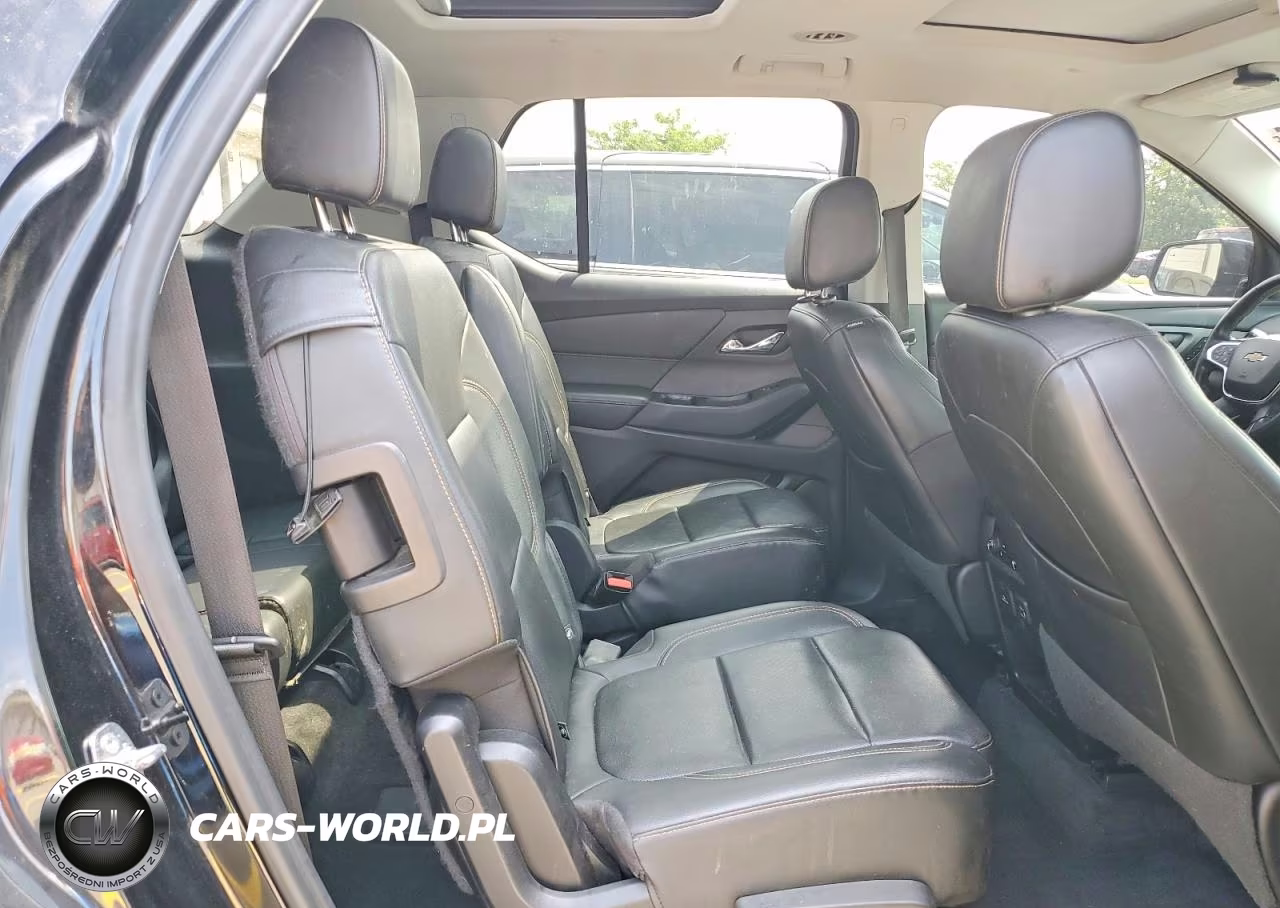 2019 Chevrolet Traverse Premier VIN:1GNERKKW7KJ286863 - 11