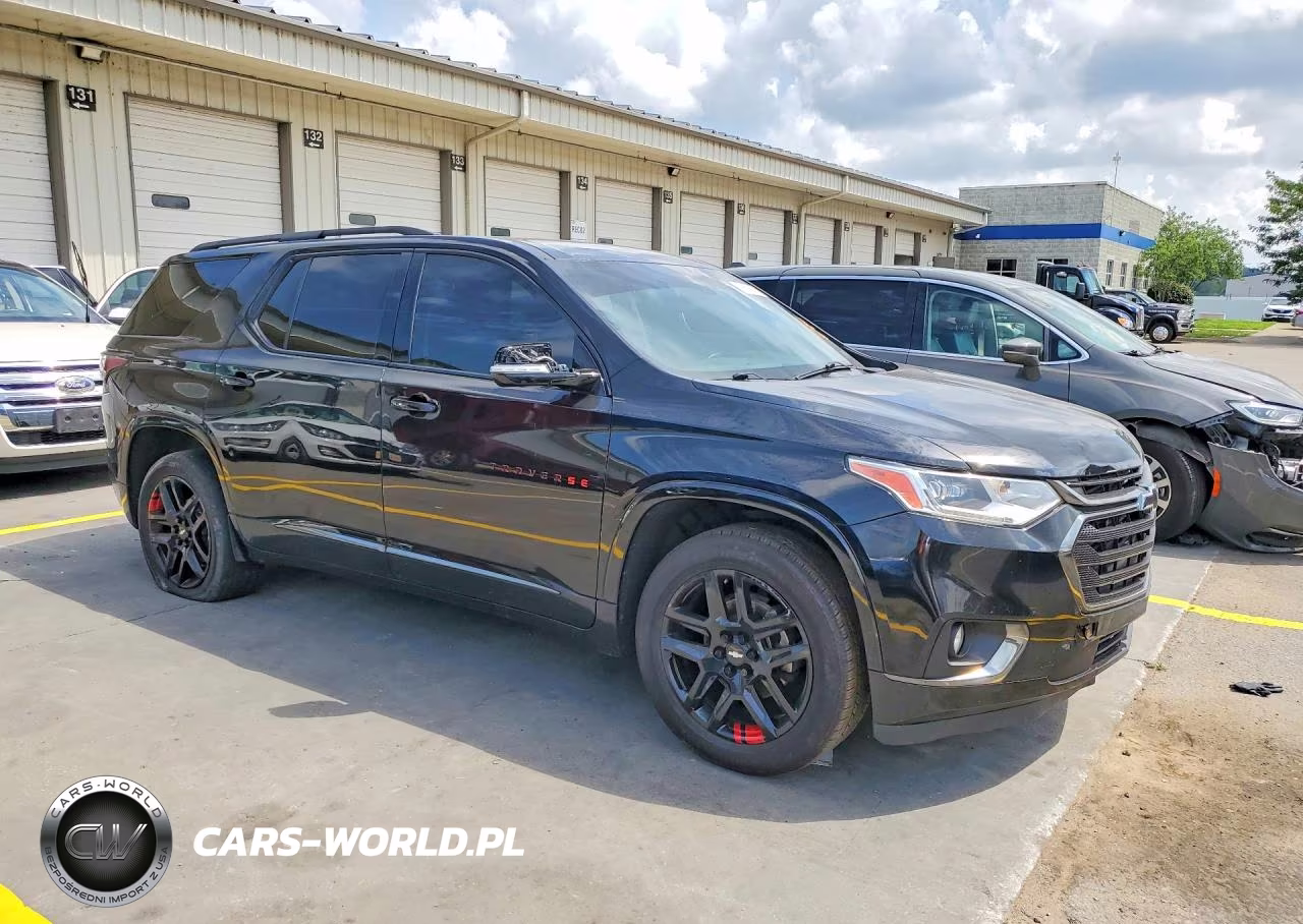 2019 Chevrolet Traverse Premier VIN:1GNERKKW7KJ286863 - 4