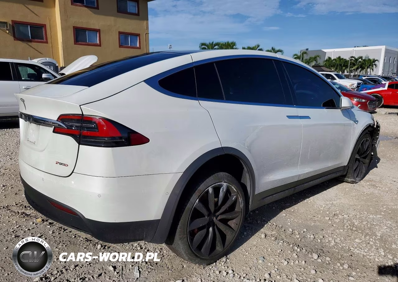 2016 Tesla Model X VIN:5YJXCBE48GFS00908 - 3