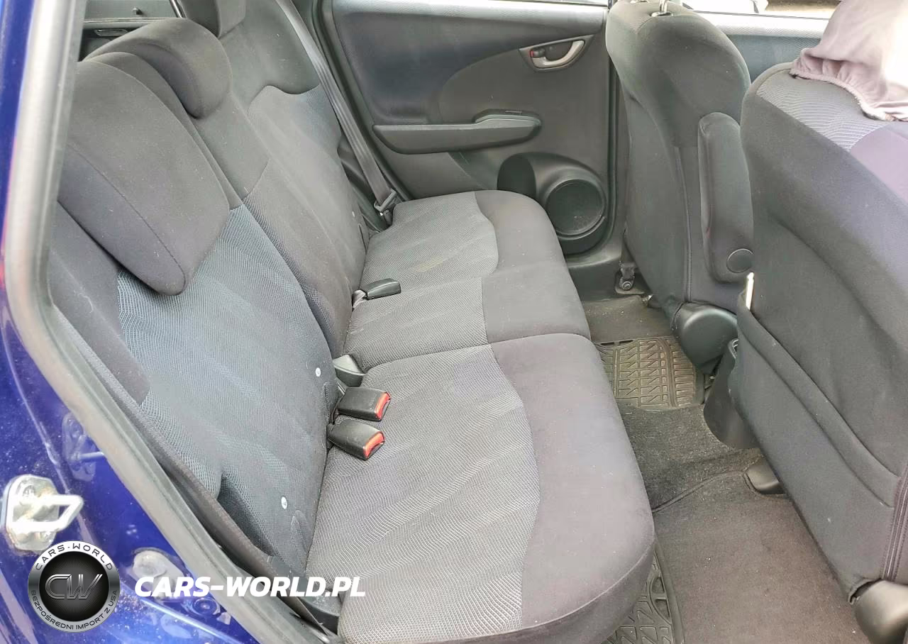 2011 Honda Fit Sport VIN:JHMGE8H57BC008823 - 10