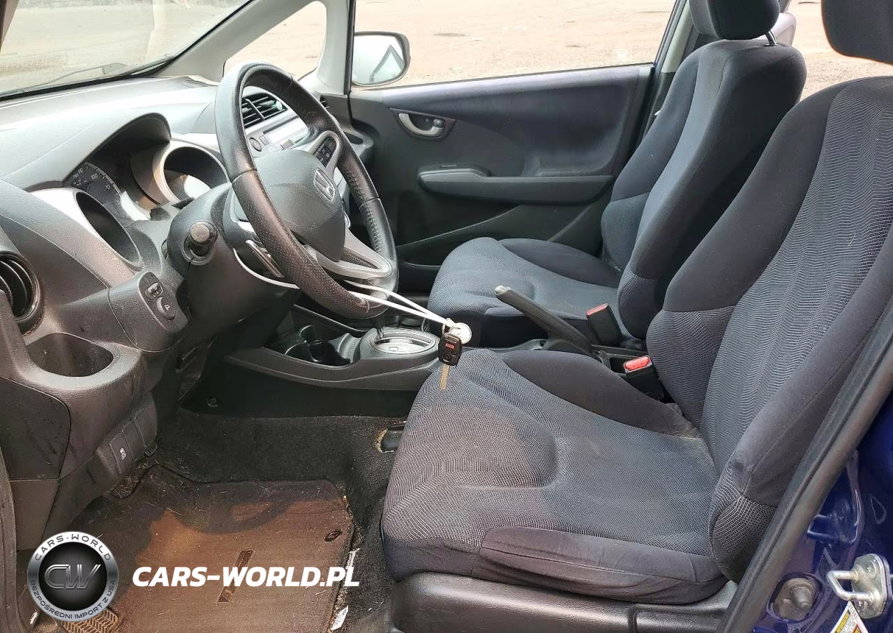 2011 Honda Fit Sport VIN:JHMGE8H57BC008823 - 7
