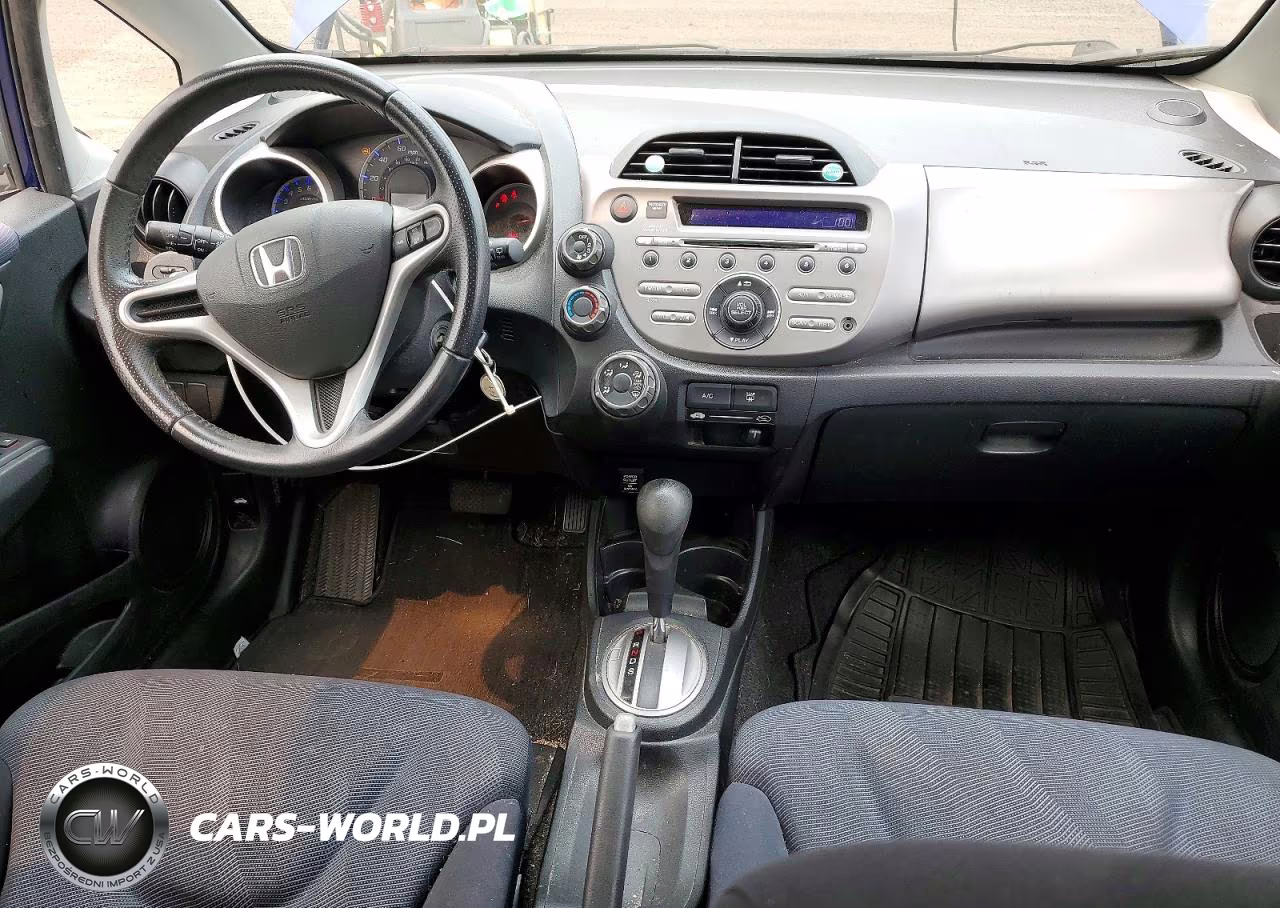 2011 Honda Fit Sport VIN:JHMGE8H57BC008823 - 8