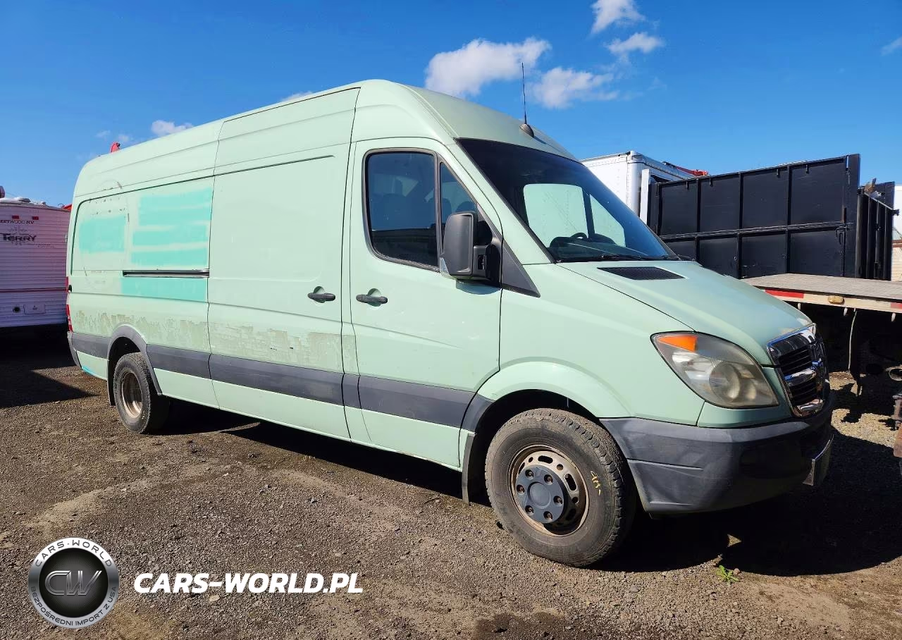 2007 Dodge Sprinter 3500 Utility - Service Van VIN:WD0PF145475215460 - 4