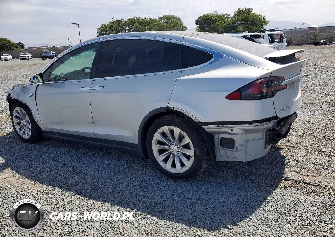 2016 Tesla Model X VIN:5YJXCAE24GF019426 - 2