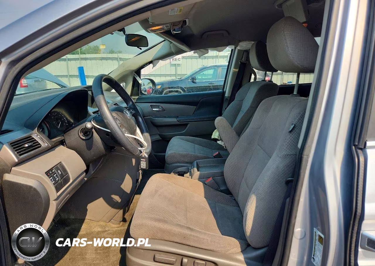 2016 Honda Odyssey Se VIN:5FNRL5H33GB057489 - 7