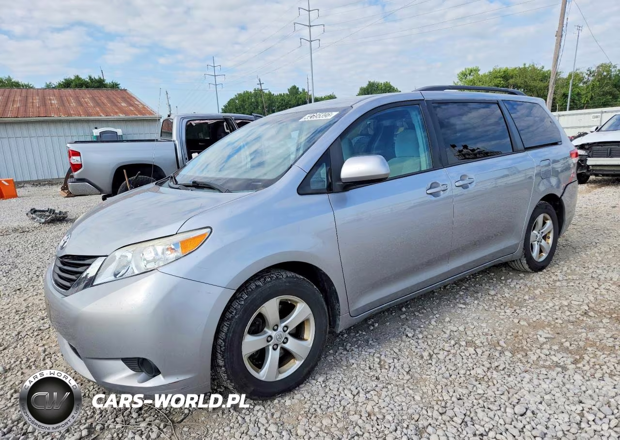 2013 Toyota Sienna Le