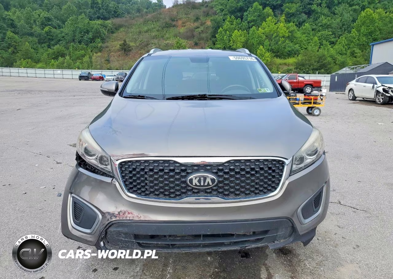 2016 Kia Sorento Lx V6 VIN:5XYPGDA59GG072511 - 5