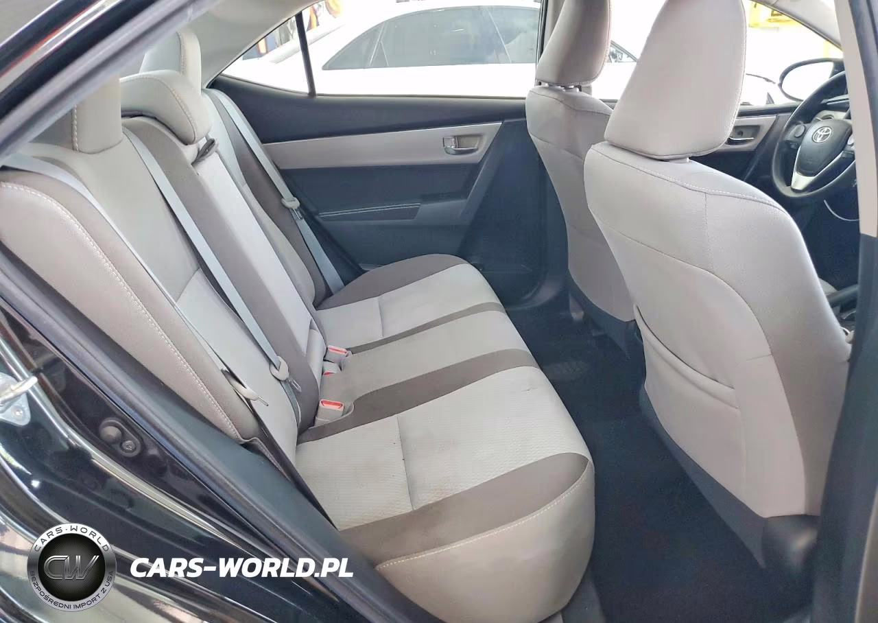 2018 Toyota Corolla Le VIN:2T1BURHE1JC098805 - 10