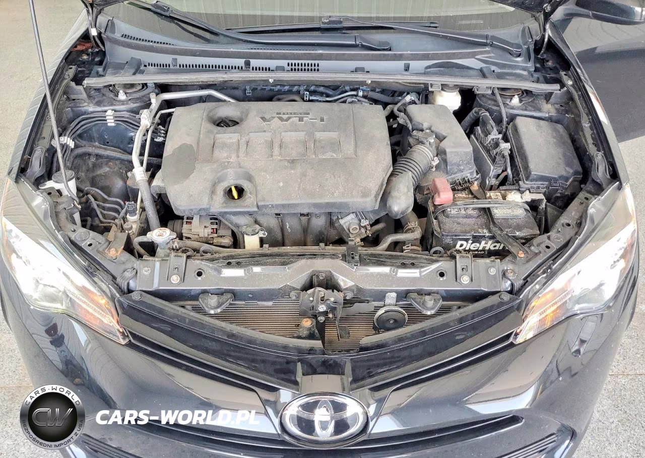 2018 Toyota Corolla Le VIN:2T1BURHE1JC098805 - 11