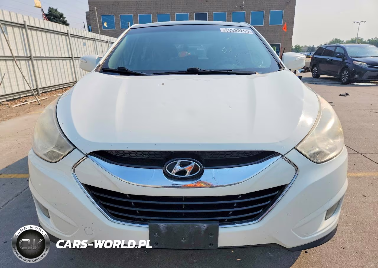 2011 Hyundai Tucson Limited VIN:KM8JUCAC0BU120178 - 5