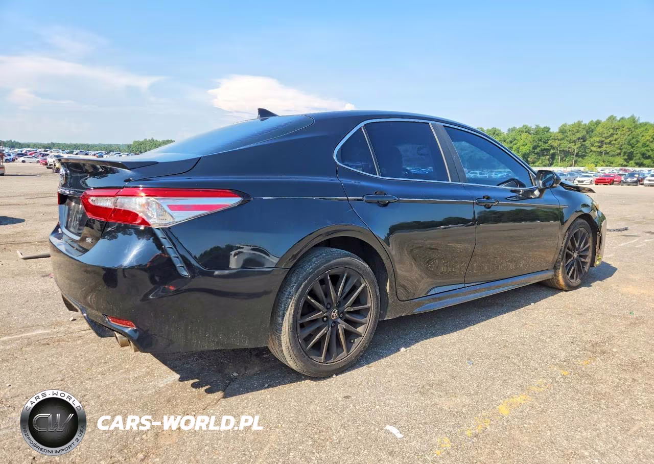 2018 Toyota Camry Se VIN:4T1B11HK5JU115670 - 3