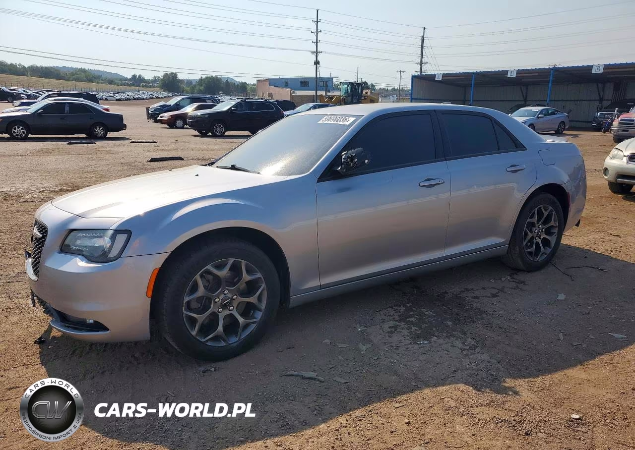 2016 Chrysler 300 S – zdjęcie 1 z 12