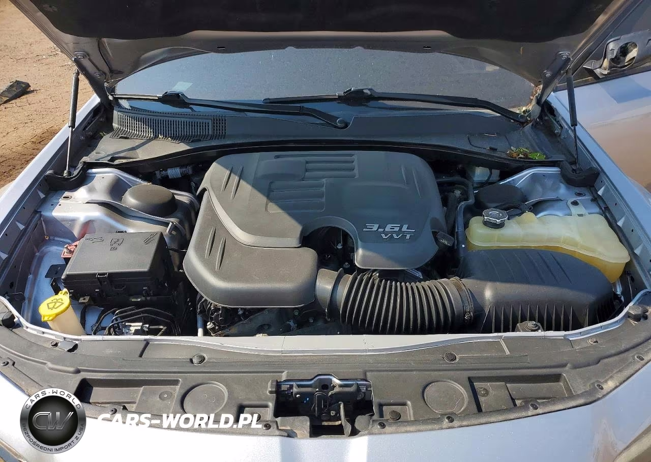 2016 Chrysler 300 S VIN:2C3CCAGG1GH182833 - 11