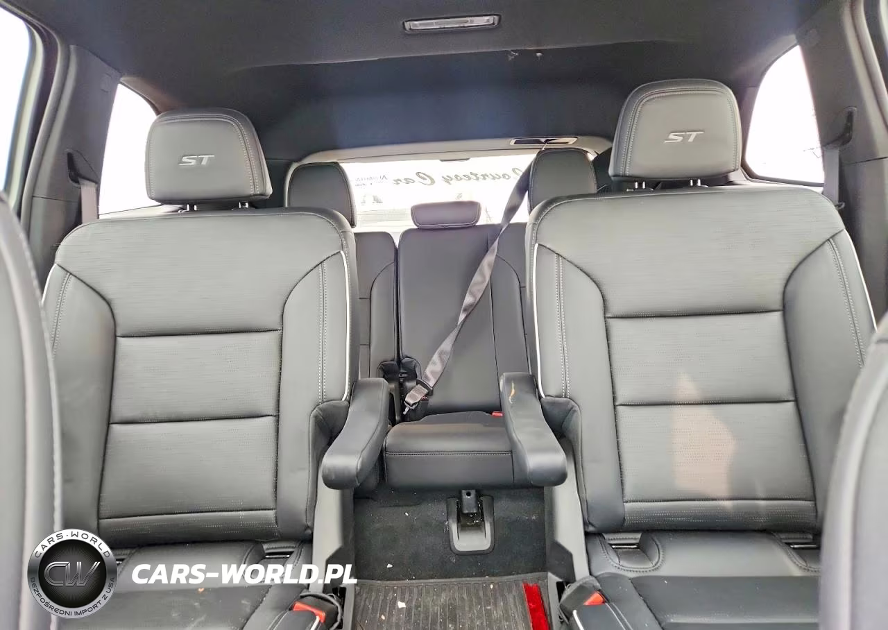 2026 Buick Enclave Sport Touring VIN:5GAERBKS2TJ120615 - 10