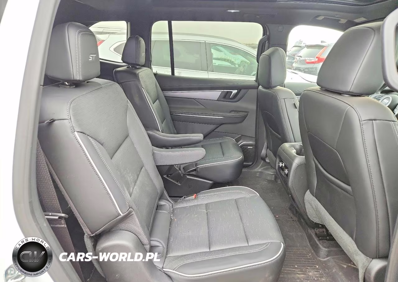 2026 Buick Enclave Sport Touring VIN:5GAERBKS2TJ120615 - 11