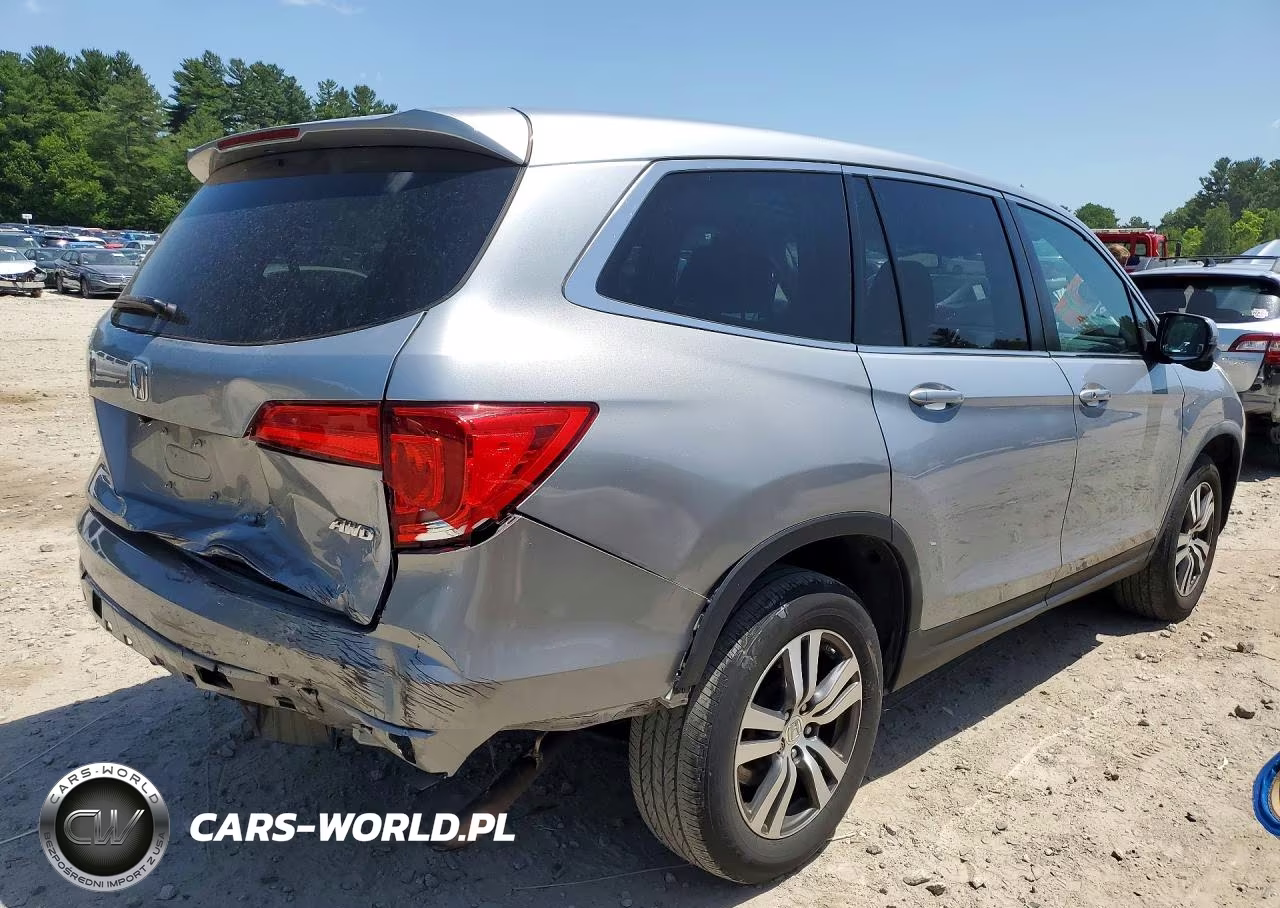 2018 Honda Pilot VIN:5FNYF6H65JB068570 - 3