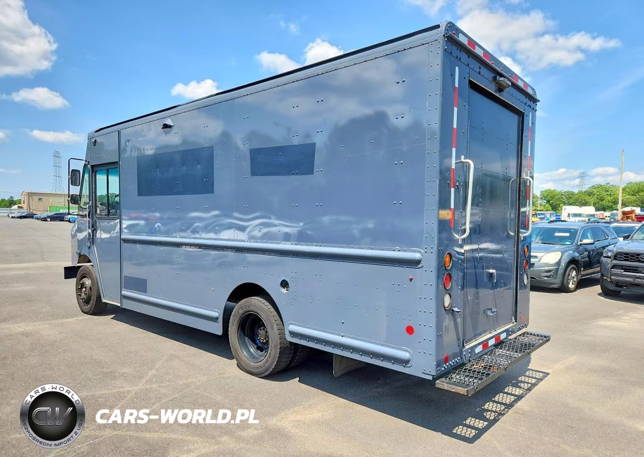 2020 Freightliner Chassis M Line Walk-In Van VIN:4UZAC2EA0LCLZ6566 - 2