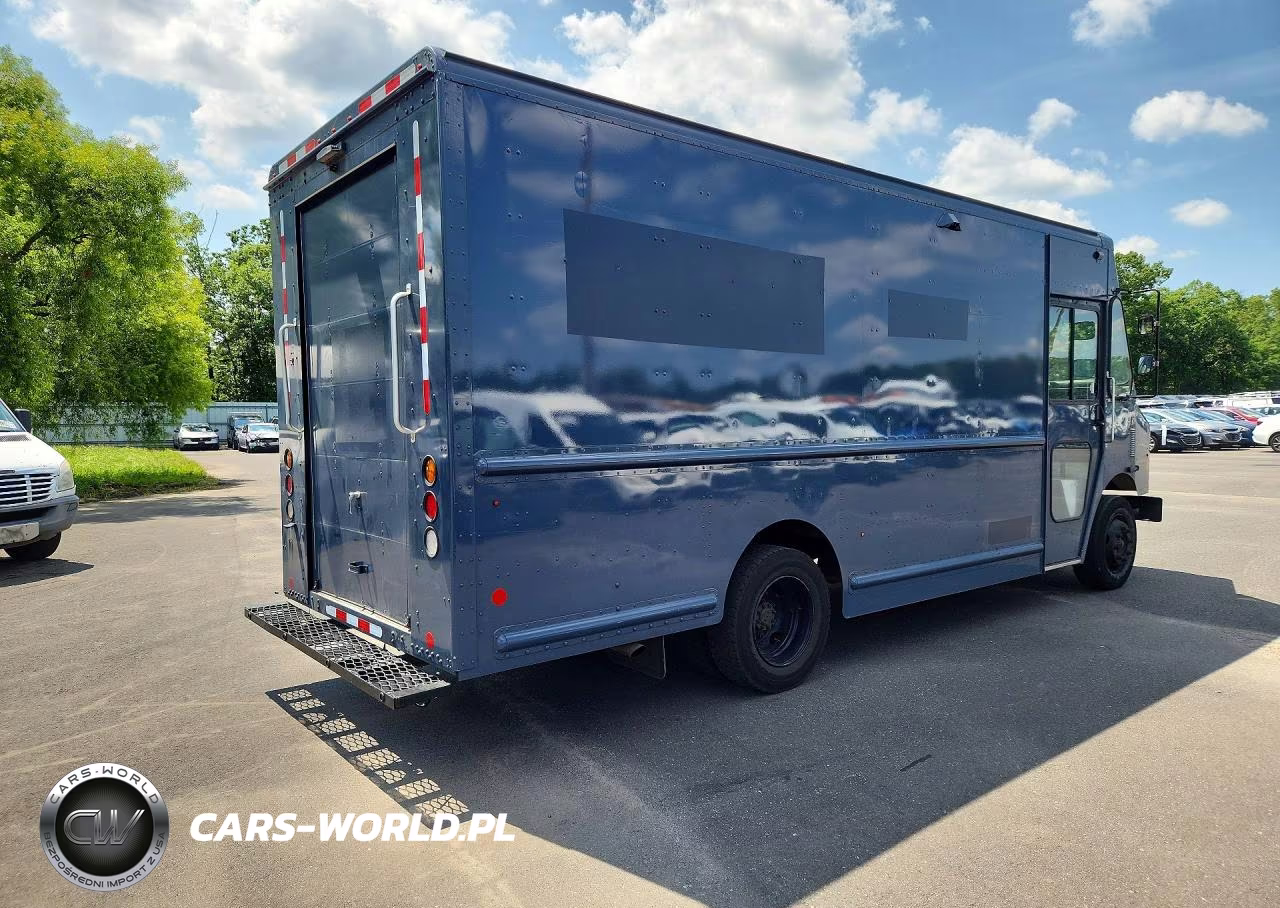 2020 Freightliner Chassis M Line Walk-In Van VIN:4UZAC2EA0LCLZ6566 - 3