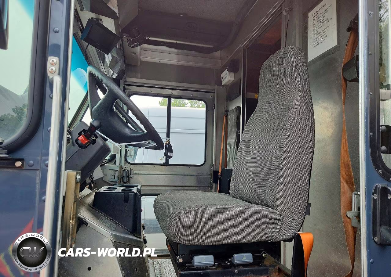 2020 Freightliner Chassis M Line Walk-In Van VIN:4UZAC2EA0LCLZ6566 - 7