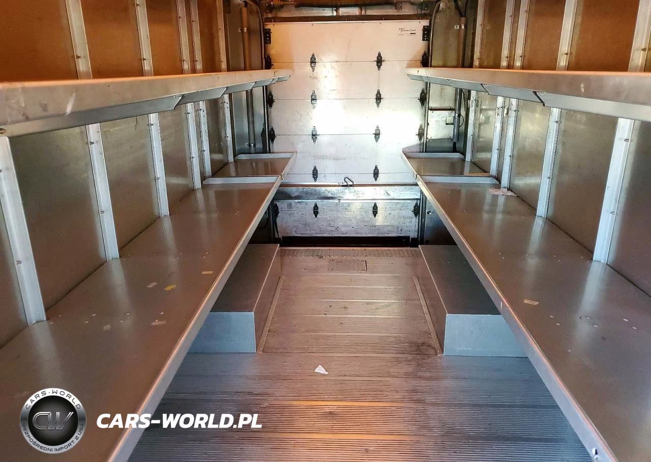 2020 Freightliner Chassis M Line Walk-In Van VIN:4UZAC2EA9LCLZ6694 - 10