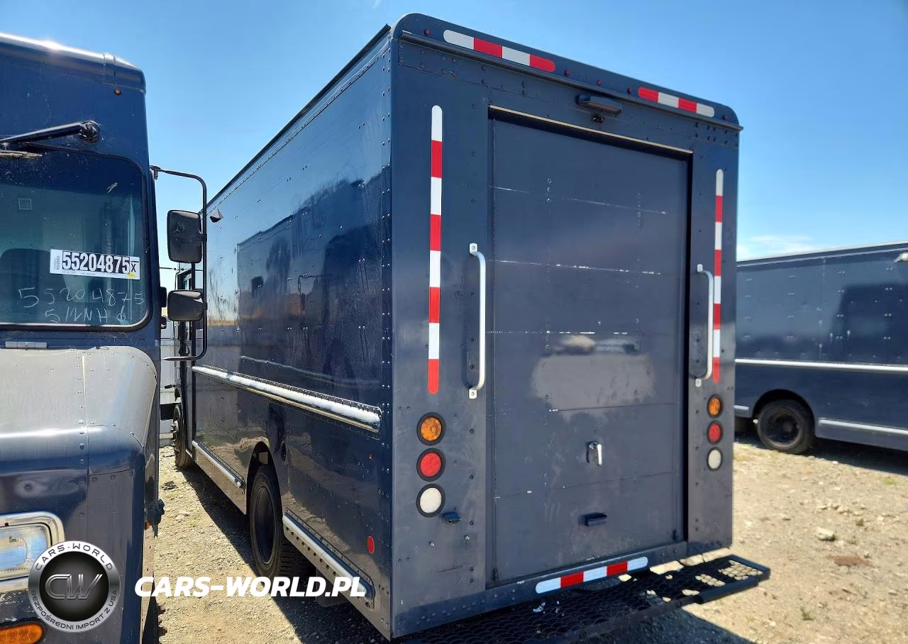 2020 Freightliner Chassis M Line Walk-In Van VIN:4UZAC2EA9LCLZ6694 - 2