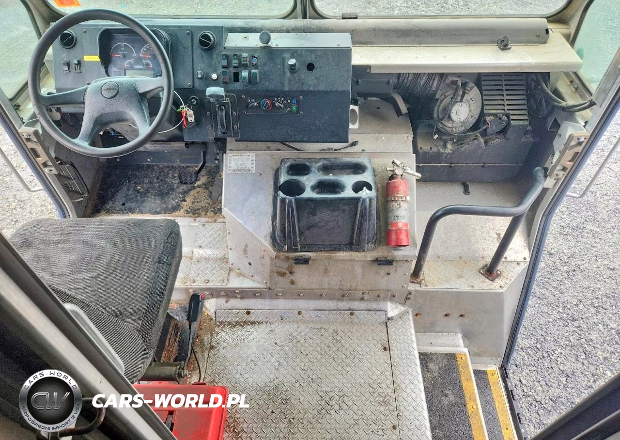 2020 Freightliner Mt45G Chassis Delivery Van VIN:4UZAC2EAXLCMH6064 - 8