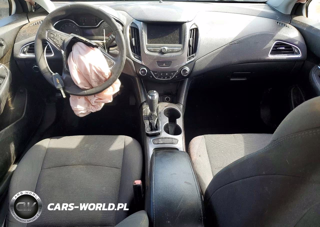 2019 Chevrolet Cruze Lt VIN:1G1BE5SM2K7146698 - 8