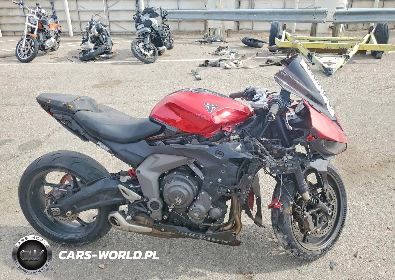 2025 Triumph Motorcycle Daytona 660 – zdjęcie 1 z 8