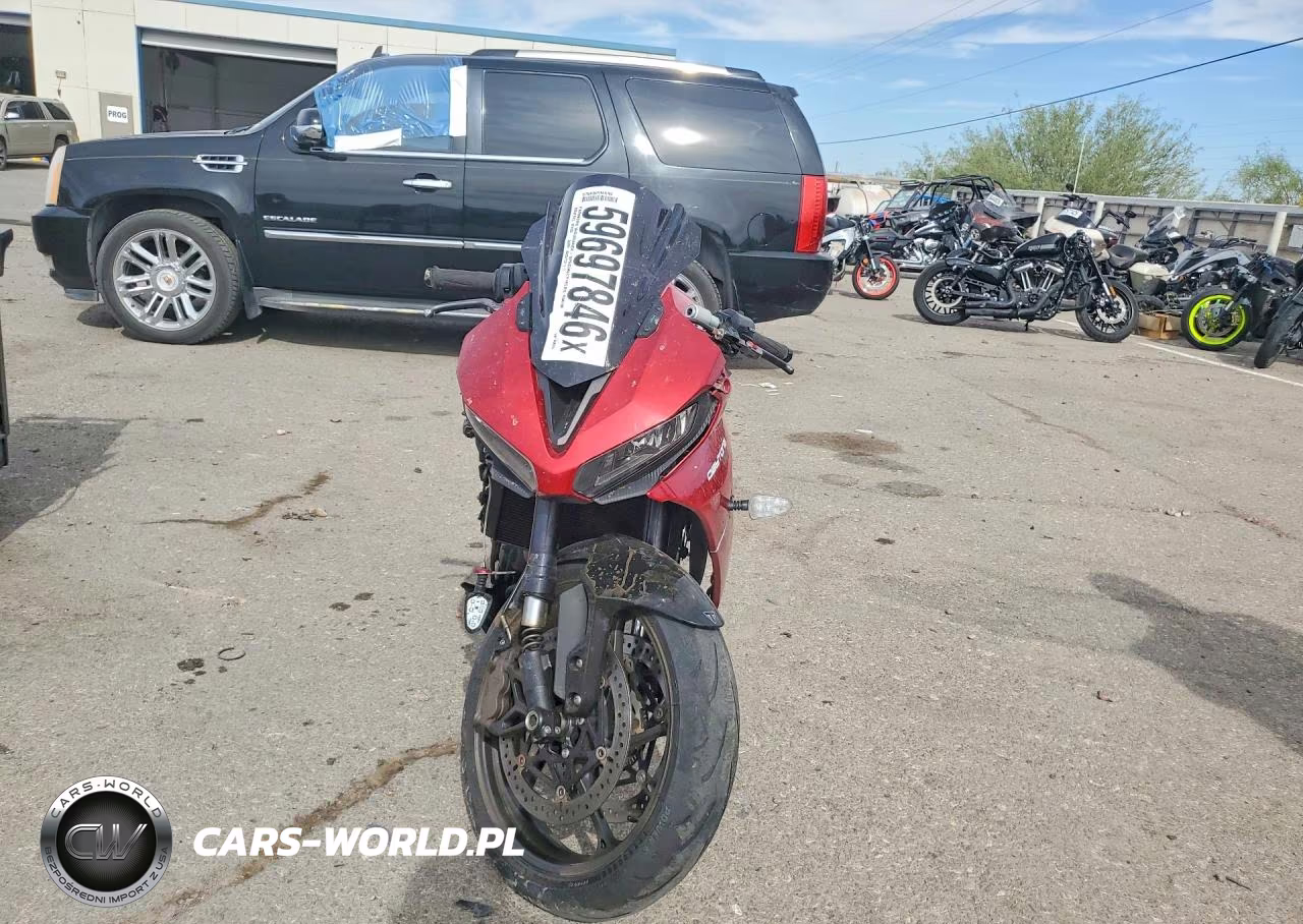 2025 Triumph Motorcycle Daytona 660 VIN:SMTL23UF9STBU6393 - 2