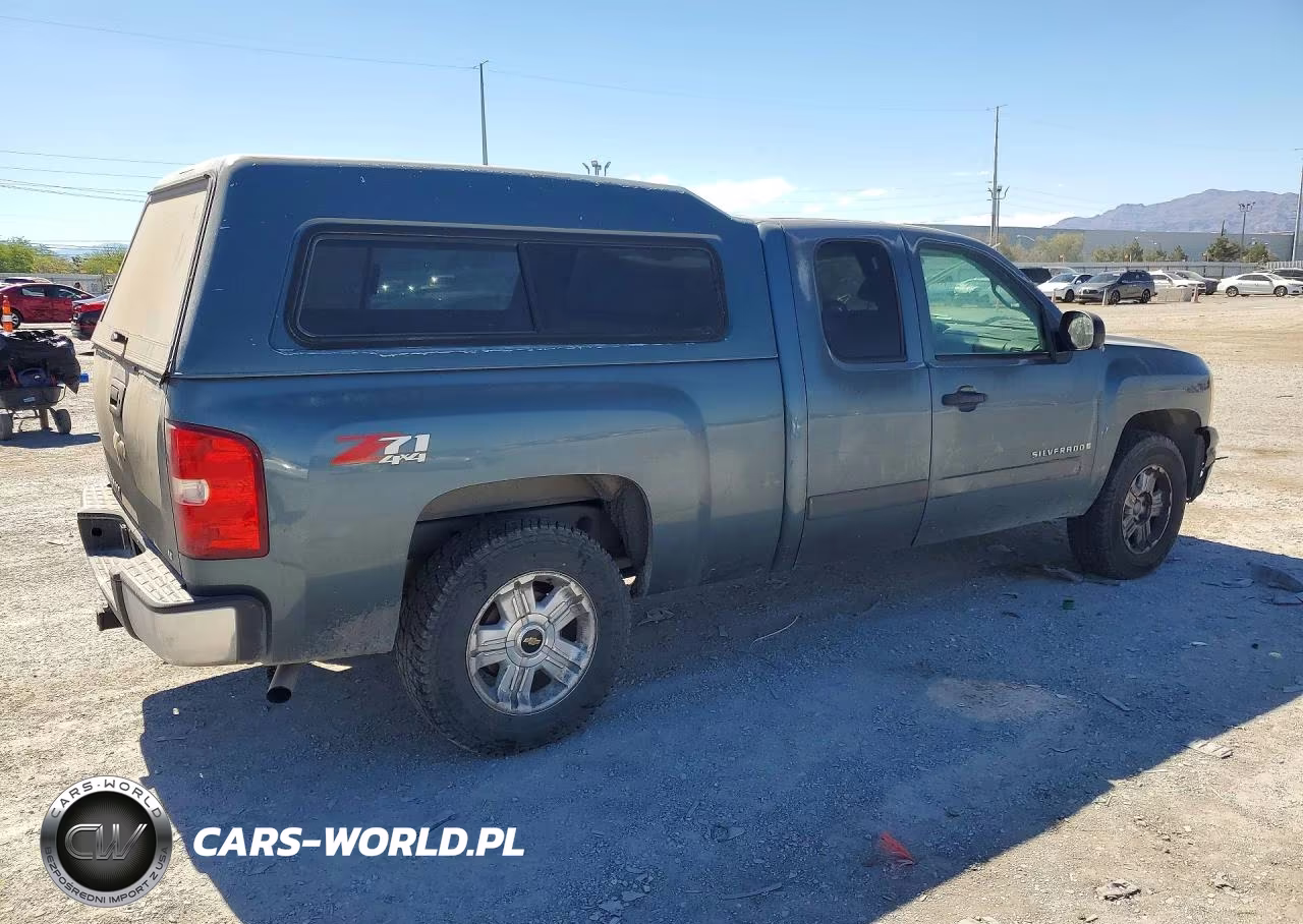 2008 Chevrolet Silverado K1500 VIN:2GCEK19J281223822 - 3