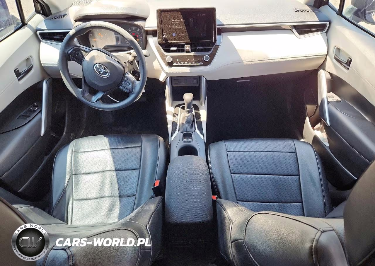 2023 Toyota Corolla Cross L VIN:7MUAAABG7PV052059 - 8