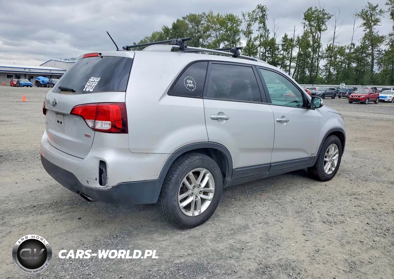 2015 Kia Sorento Lx VIN:5XYKTDA7XFG580010 - 3