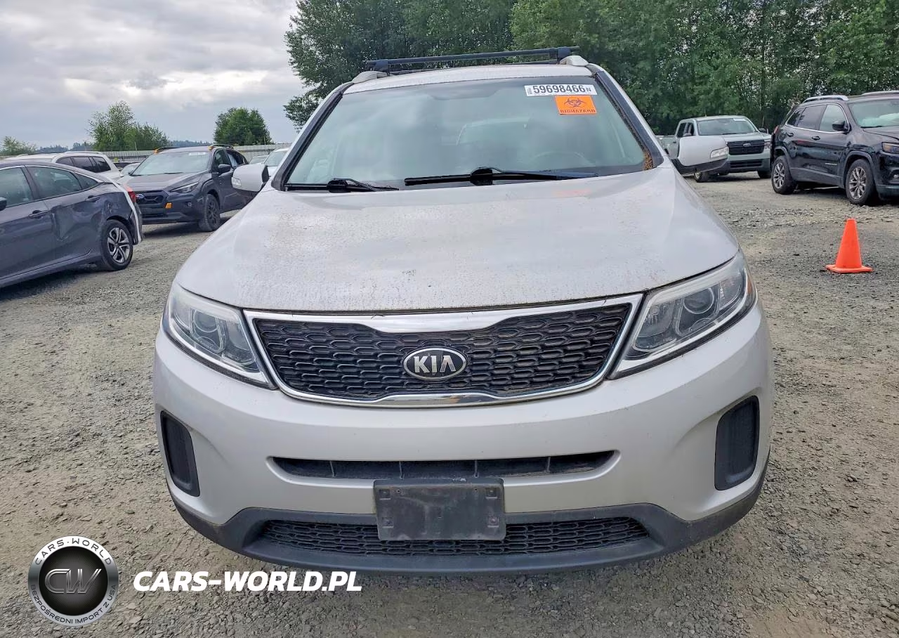 2015 Kia Sorento Lx VIN:5XYKTDA7XFG580010 - 5