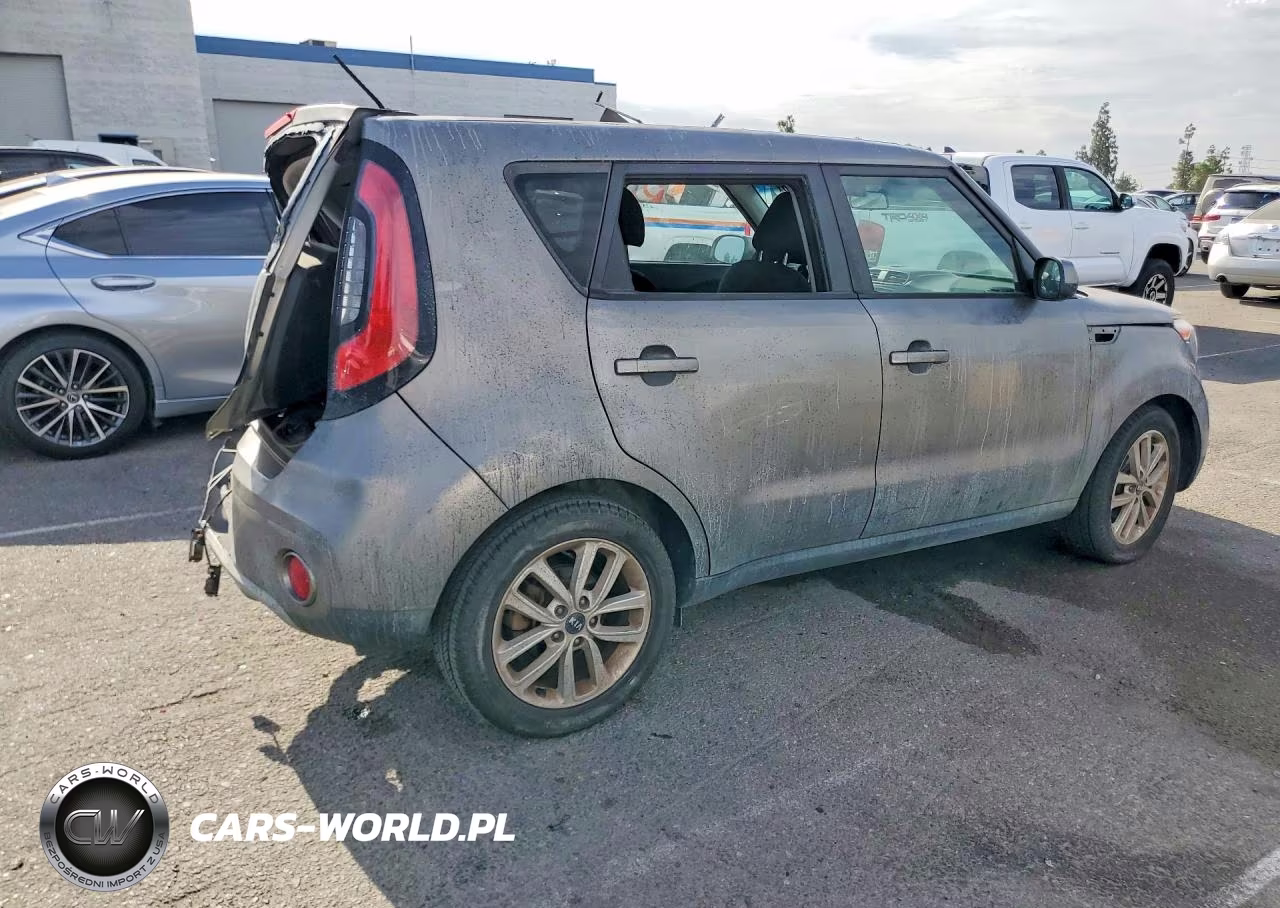2019 Kia Soul + VIN:KNDJP3A5XK7697781 - 3